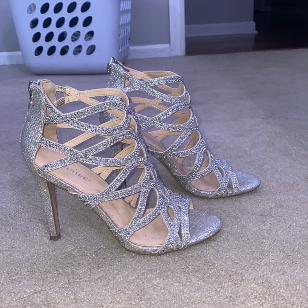 Maripe sparkly heels